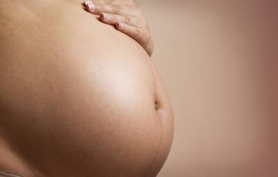 Эксперт Роспотребнадзора рассказал о последствиях отказа беременной женщины от вакцинации