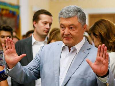 Политолог назвал причины, почему Порошенко вернулся на Украину
