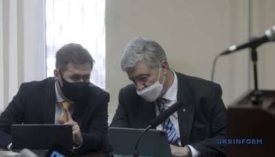Суд в деле Порошенко объявил перерыв