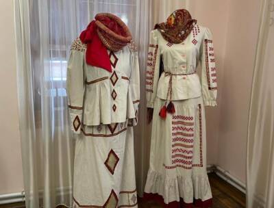 Астраханцев приглашают на выставку народных костюмов