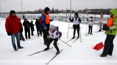 ФОТОФАКТ: Областные соревнования среди детей и подростков по биатлону "Снежный снайпер" стартовали в Гомеле