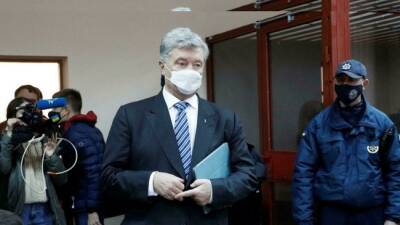 Суд в Киеве объявил перерыв в заседании по делу Порошенко