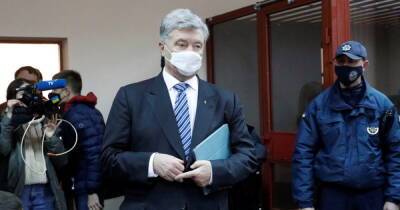 Печерский суд пытался назначить Порошенко бесплатного адвоката