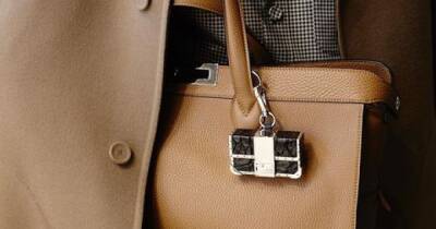 Итальянский дом моды Fendi представил кошелек для криптовалюты