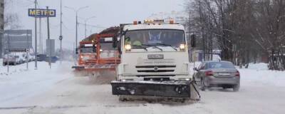 Губернатор Воробьев распорядился усилить работу по вывозу снега в Подмосковье