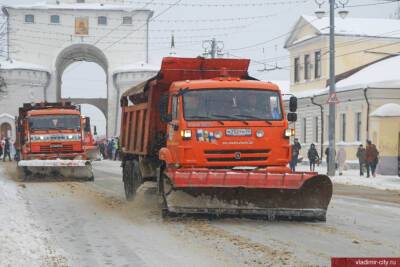 Из Владимира вывезли 5500 кубов снега за сутки