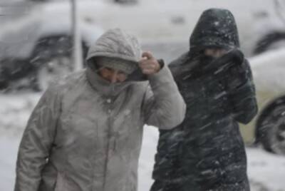 В Киеве объявили штормовое предупреждение: когда ждать сильного ветра и снегопада