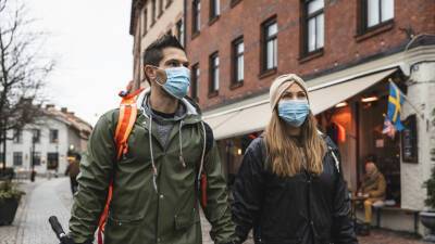 В Швеции ужесточают меры из-за ситуации с коронавирусом