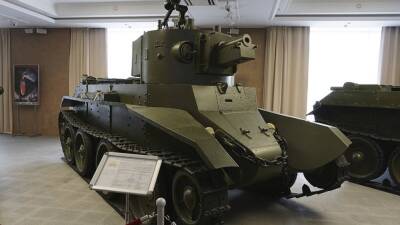 Военные ЗВО приступили к транспортировке уникального танка БТ-7А в подмосковный парк «Патриот»