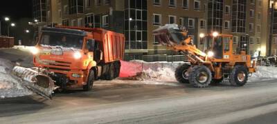 В Петрозаводске ночью планируют вывезти снег с семи улиц