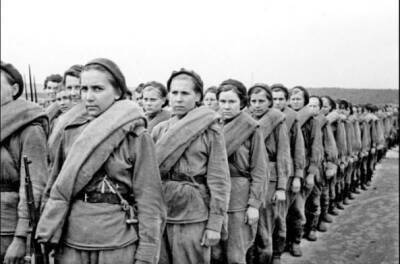 Чего женщины-красноармейцы на фронте боялись больше, чем смерти - Русская семерка