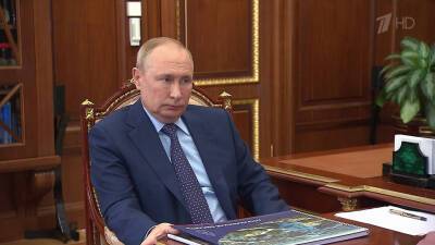 Губернатор Астраханской области рассказал президенту о социально-экономической обстановке в регионе