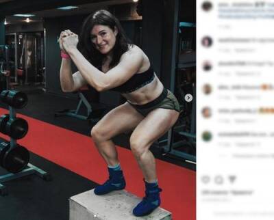 В сети обуждают дочь Марии Шукшиной Анну, показавшую свои накачанные мышцы