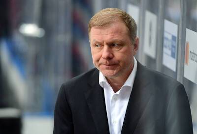 Главный тренер сборной России по хоккею заболел коронавирусом