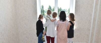 В Северной Осетии 11 детей-сирот получили ключи от новых квартир