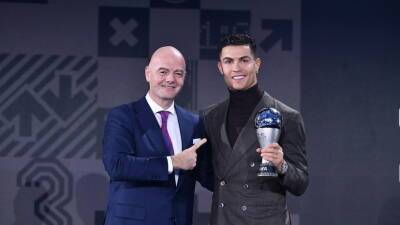 Роналду получил специальный приз The Best от ФИФА