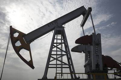 Цена нефти Brent достигла 87 долларов впервые с 2014 года