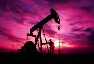 Цена нефти марки Brent превысила 87 долларов за баррель впервые с 2014 года