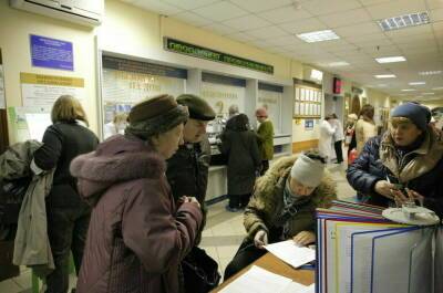 Из-за распространения «омикрона» заболевших москвичей примут в поликлиниках без записи
