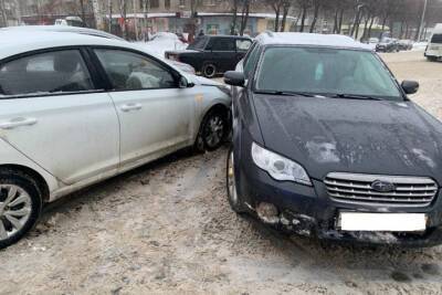 В Рязани при столкновении трёх машин пострадал 8-летний ребёнок