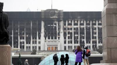 В Алматы с начала митингов задержали почти три тысячи человек