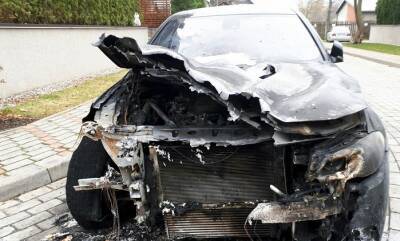 Суд рассмотрит дело о сожженном автомобиле адвоката Зане Вилцане