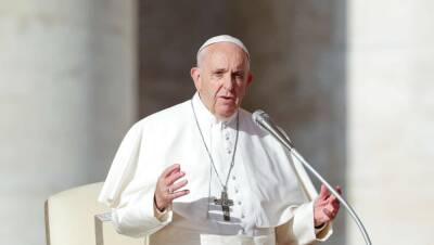 Папа Римский передаст 100 тысяч евро для помощи мигрантам на границе Беларуси и Польши