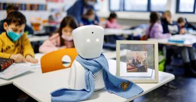В Германии робот-аватар посещает школу вместо больного мальчика (видео)