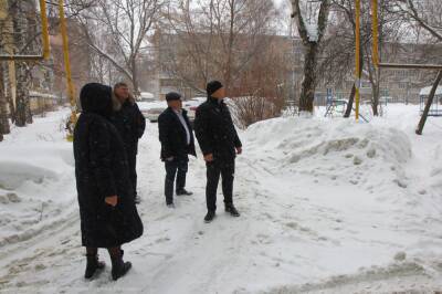 Замглавы администрации Ясинский проверил ликвидацию сосулек в центре Рязани