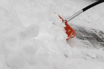 В Петрозаводске выявлены десятки нарушений по очистке дворов от снега
