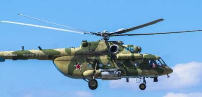 В Ненецком автономном округе вертолет Ми-8 попал в буран и совершил жесткую посадку