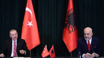 Эрдоган решил вооружить албанцев беспилотниками