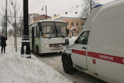 В Рыбинске пассажирка скончалась прямо в автобусе