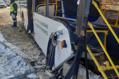 Одна из 15 пассажиров маршрутки, попавшей в аварию у Заставы, скончалась