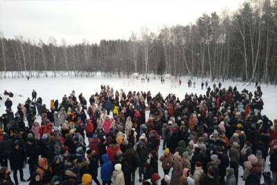 Новосибирских студентов заставили эвакуироваться из-за сообщений о минировании