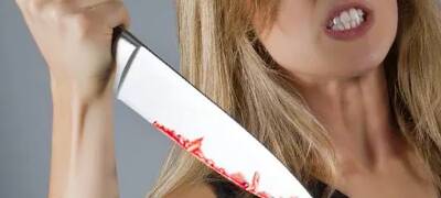 В Старый Новый год жительница Карелии изрезала мужа ножом