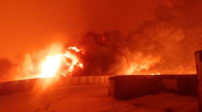 В Турции взорвался нефтепровод, на месте работают пожарные