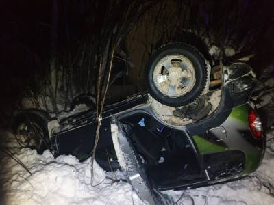 В Сыктывдинском районе водитель и два пассажира Chevrolet Niva получили травмы в ДТП