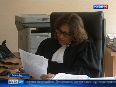 Миллеровский суд признал виновным экс-сотрудника прокуратуры за взятку