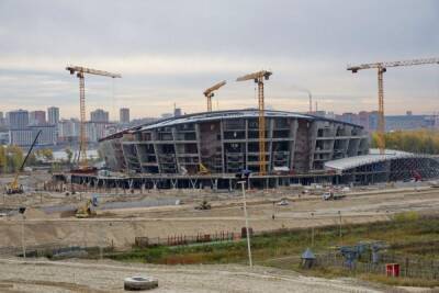 Нужно больше зэков? Полпред призвал увеличить количество рабочих на стройке ледовой арены в Новосибирске