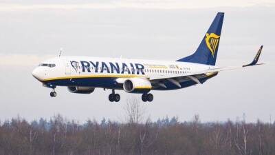 Посадку самолета Ryanair в Минске в IСАО объяснили «ложными данными»