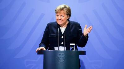 Политолог оценил поступившее Меркель предложение о работе в ООН