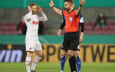 Игрок Кельна забил пенальти двумя касаниями, но его не засчитали - korrespondent.net - Украина - Германия - Гамбург