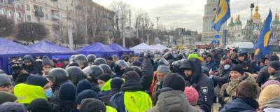 Суд над Порошенко: между сторонниками экс-президента и полицией произошла потасовка
