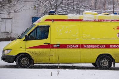 В Ростове женщина на 38-й неделе беременности умерла в реанимобиле