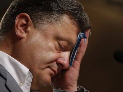 Суд в Киеве отпустил Порошенко под личное обязательство