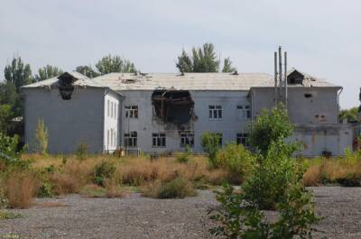 Будущий бассейн для Лисичанска: ВГА приняла новое решение относительно разбитого здания центра занятости