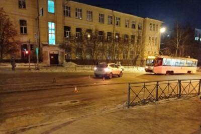 В Новосибирске 9-летний ребенок пострадал под колесами внедорожника