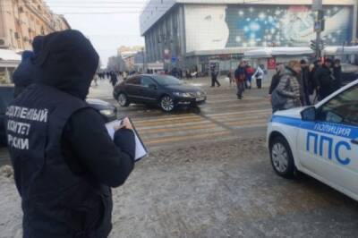 На пешеходной зоне в центре Саратова водитель сбил полицейского