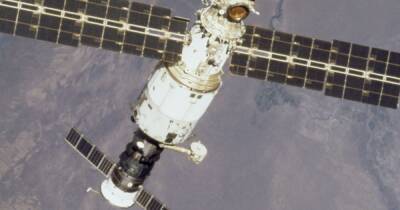 NASA требует изолировать российский модуль МКС "Звезда"